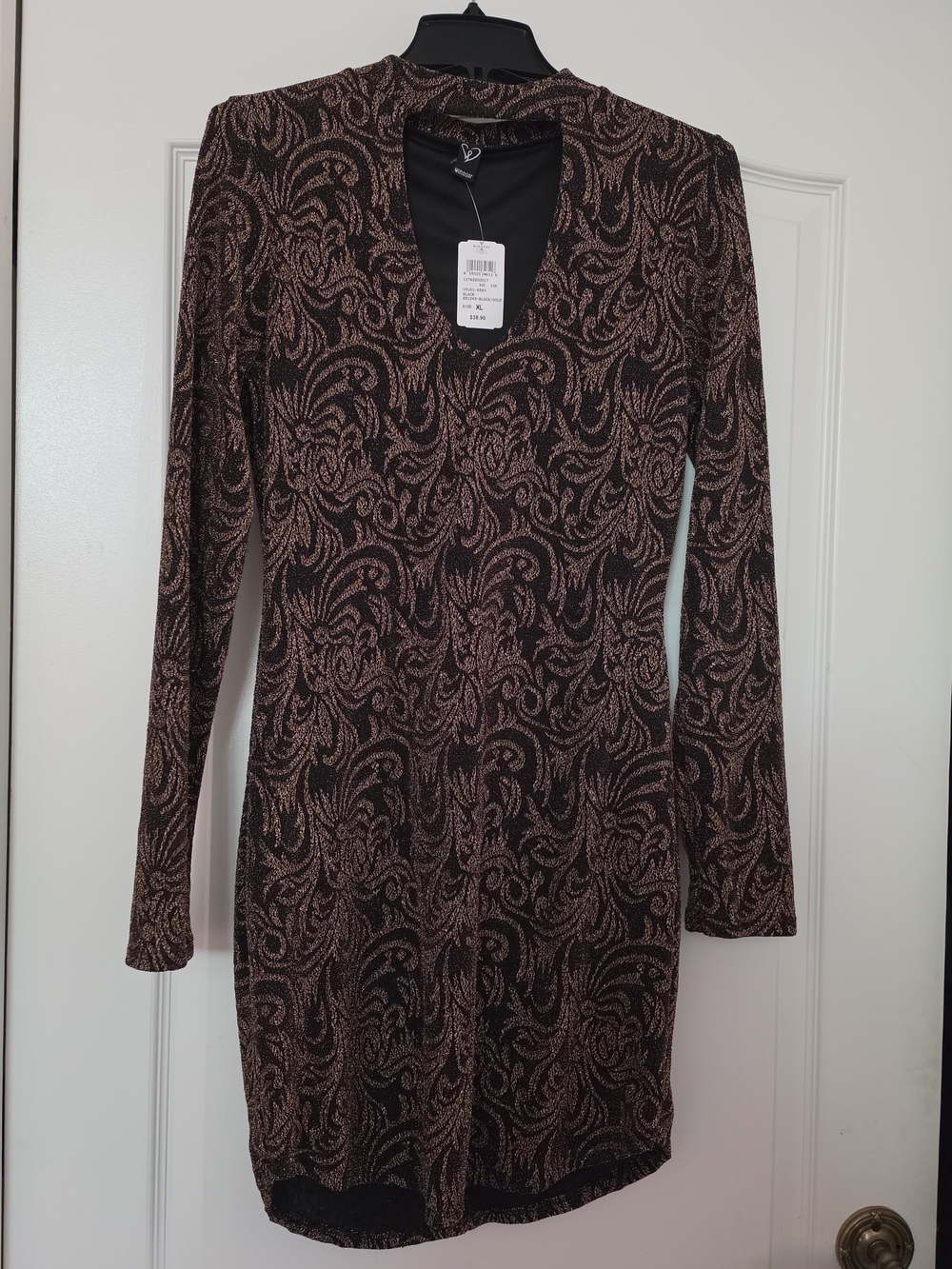 Windsor Black & Bronze Patterned Long-Sleeve V-Neck Dress